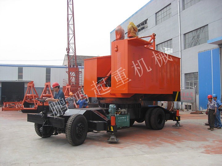 DLQ16型 輪胎式起重機（調(diào)試）